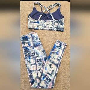 Freely tie-dye workout set